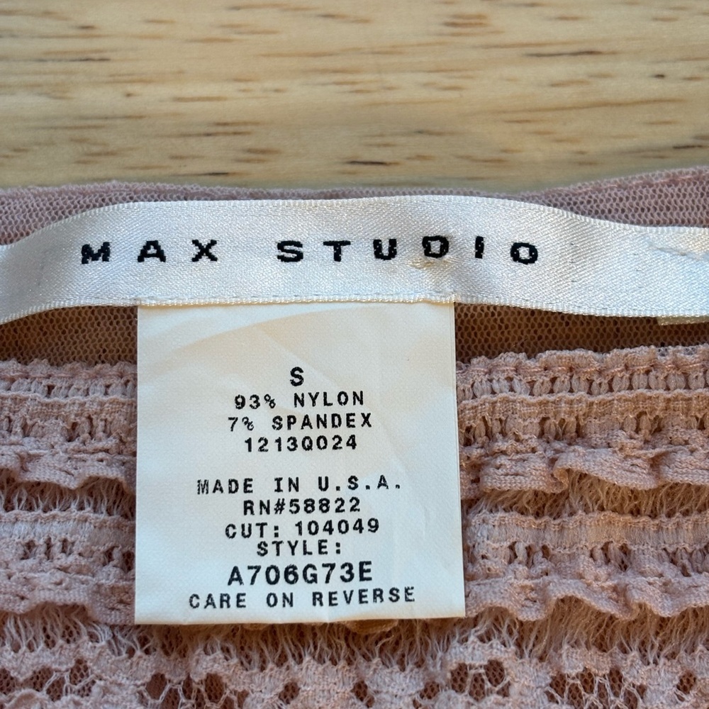 Max Studio Blush Pink Lace Top Size small - Picture 6 of 8